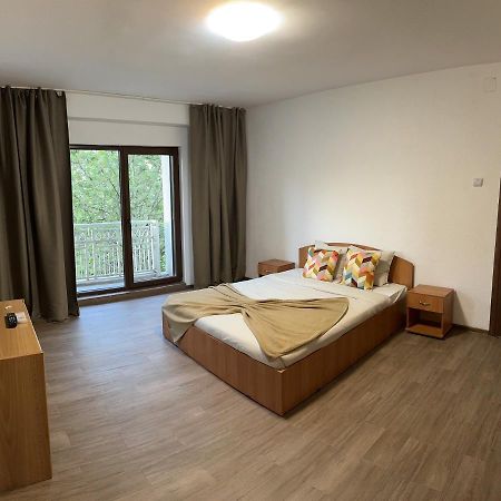 Central Studio Apartment Bucharest Luaran gambar